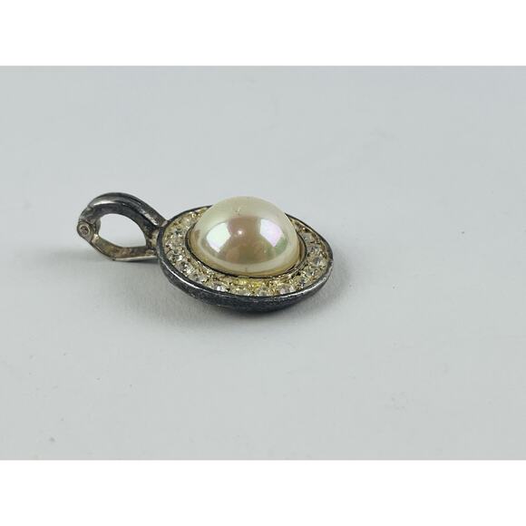 Vintage Roman Faux Pearl Rhinestone Silver tone Pendant for Necklace Round 1" Sc - Picture 3 of 16